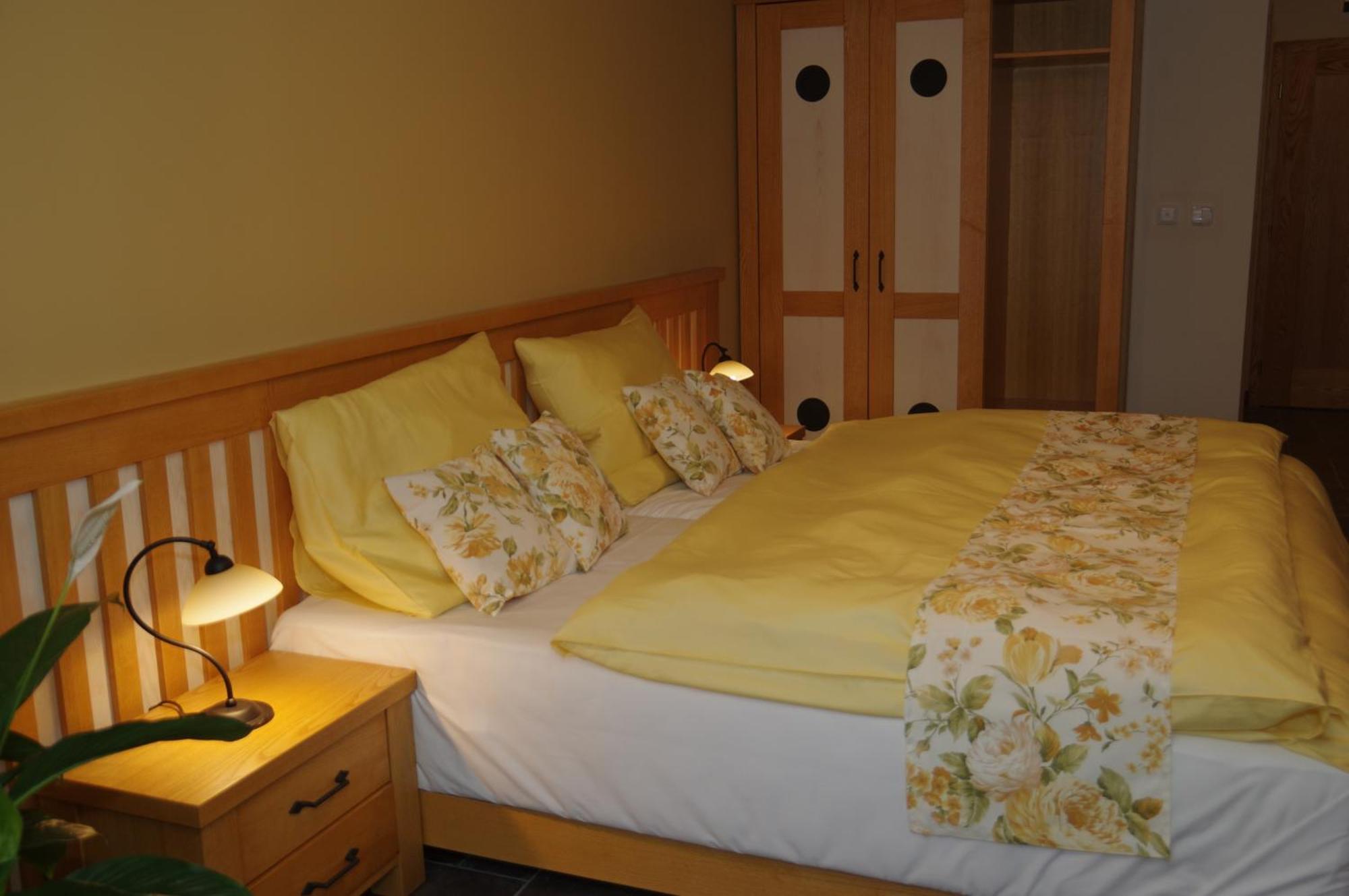 Hotel A Restaurace Palfrig Stara Ves nad Ondrejnici الغرفة الصورة